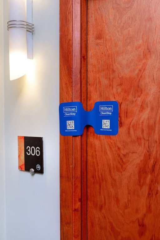 Фото Hilton Garden Inn