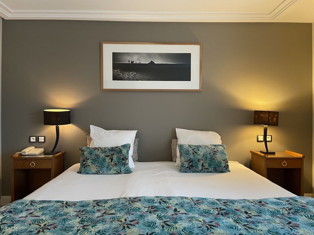 Фото Hotel France & Chateaubriand