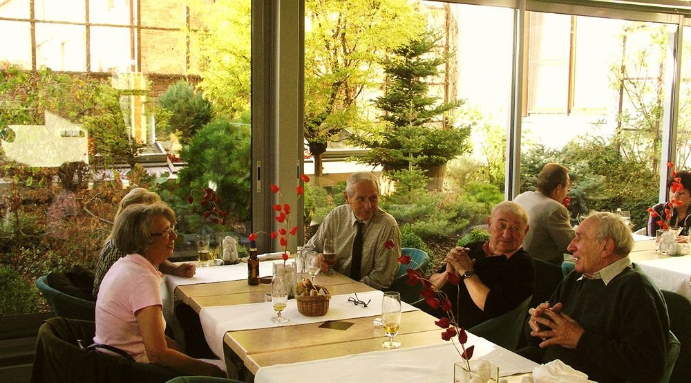 Фото Hotel Troja