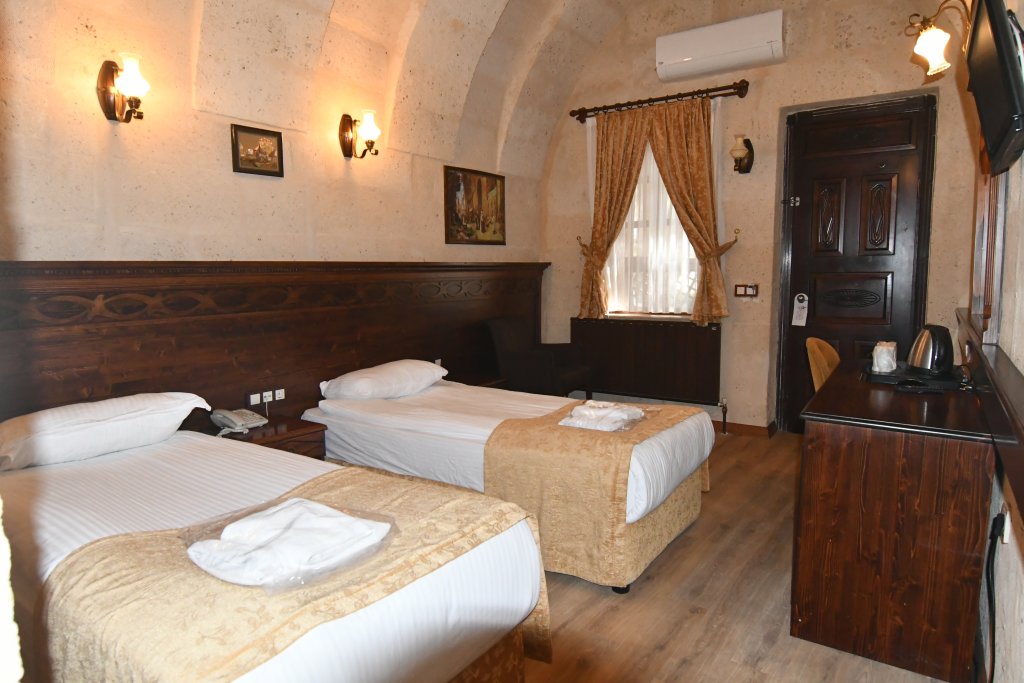 Фото Burcu Kaya Hotel