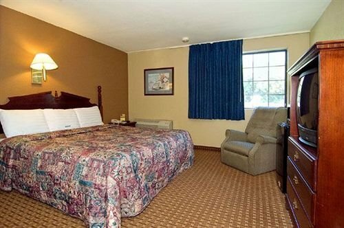 Гостиница Mid Towne Inn and Suites в Сан-Антонио