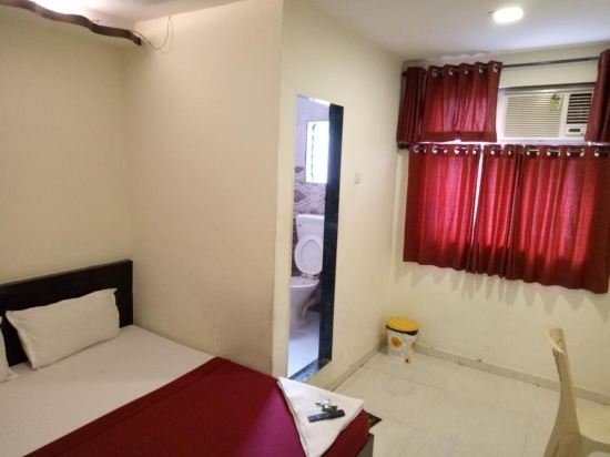 Фото Hotel Serene Palace