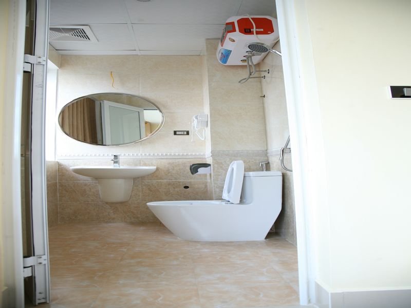 Фото Long Giang Hotel