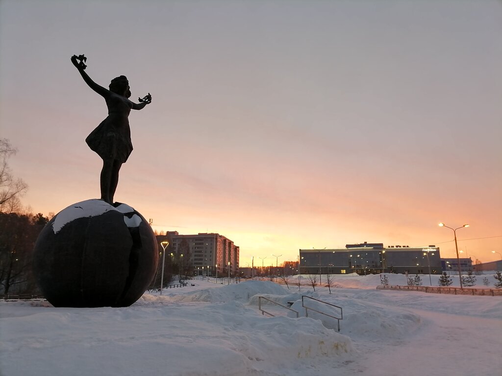 Genre sculpture Моя Сибирь, Novosibirsk Oblast, photo