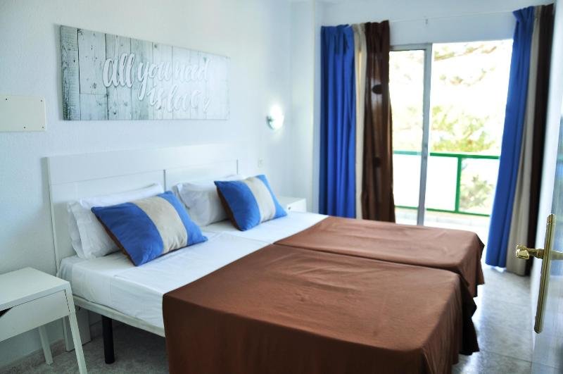 Фото Comodoro Apartments