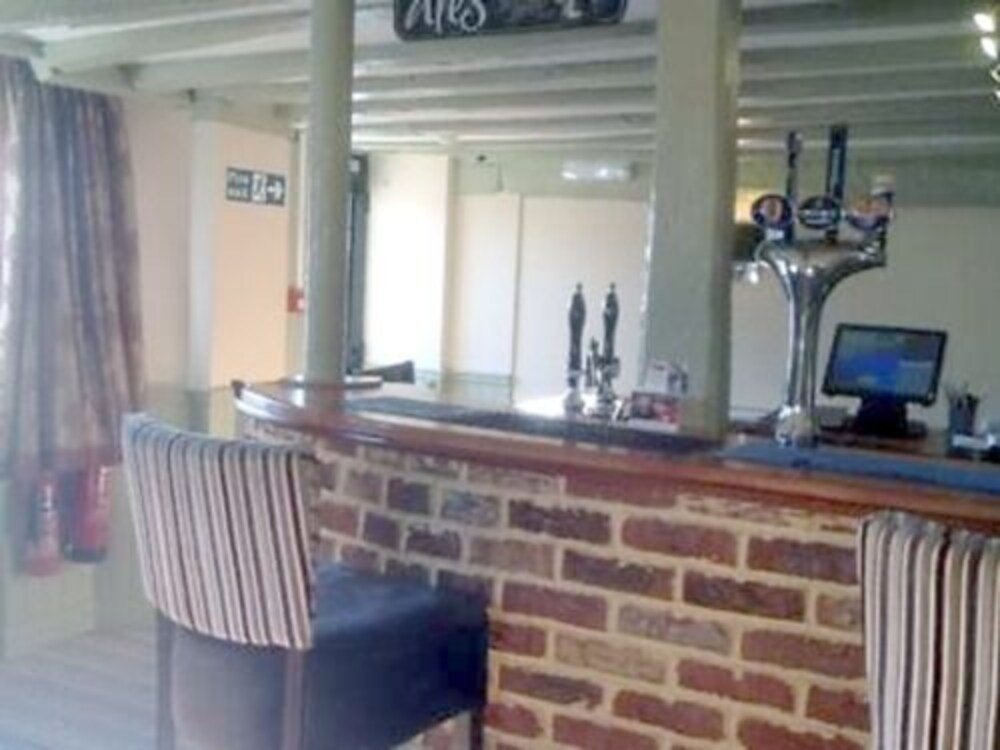 Фото East Gate Inn