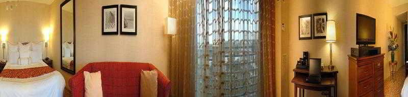 Фото Boca Raton Marriott at Boca Center