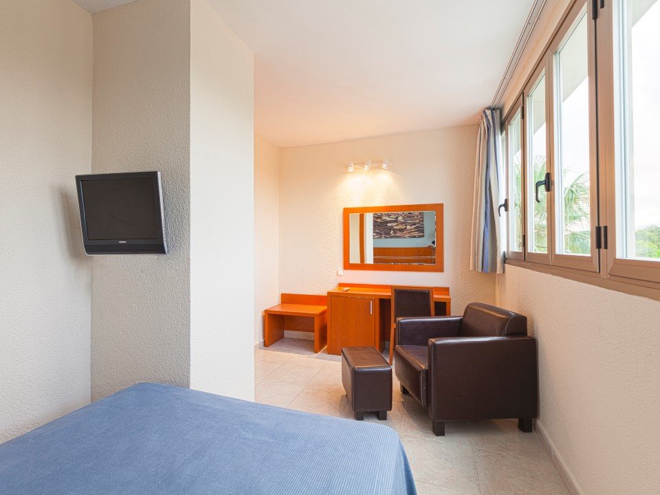 Фото The Ibiza Twiins Hotel