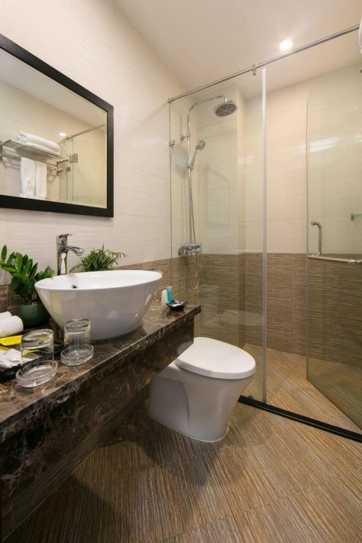 Фото Hanoi Secret Garden Hotel