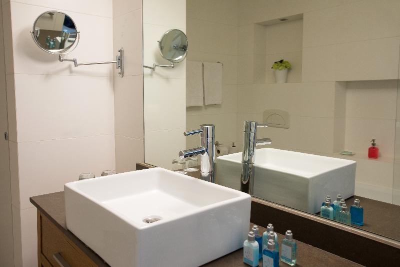 Фото West All Suite