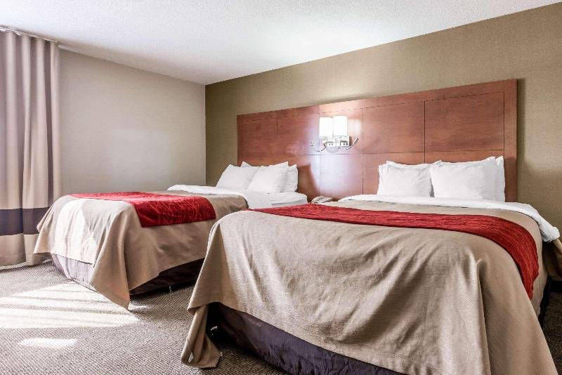 Фото Comfort Inn & Suites Barrie