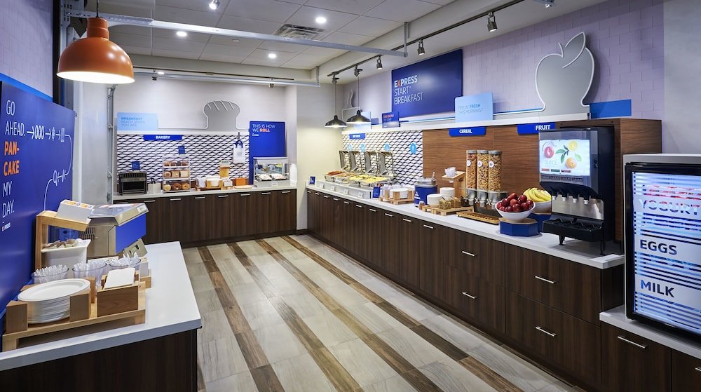 Фото Holiday Inn Express Niagara-On-The-Lake