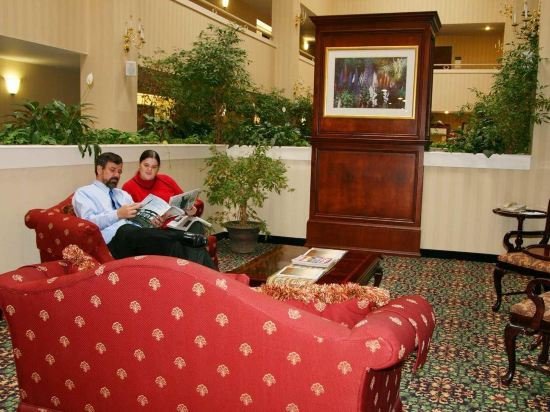 Фото Hampton Inn Cornelia