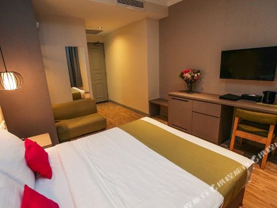 Фото Champion Hotel