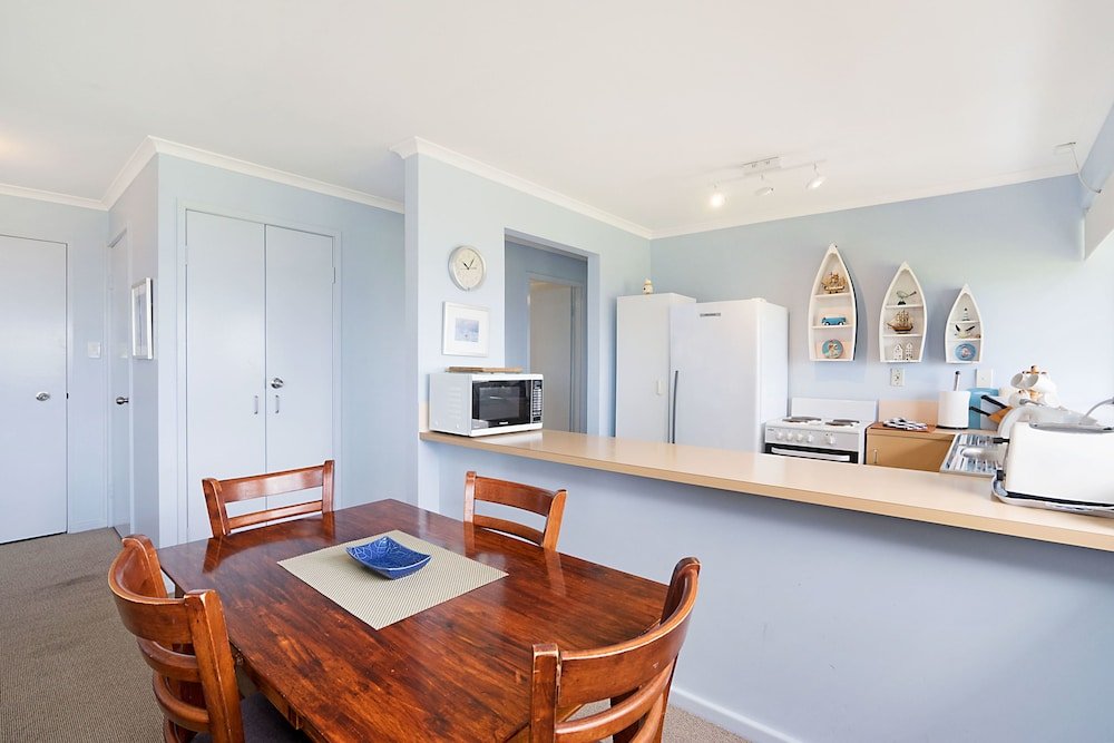 Фото Newcastle Short Stay Apartments - Flagstaff Apartments