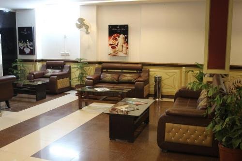 Фото Hotel Tourist inn Lahore