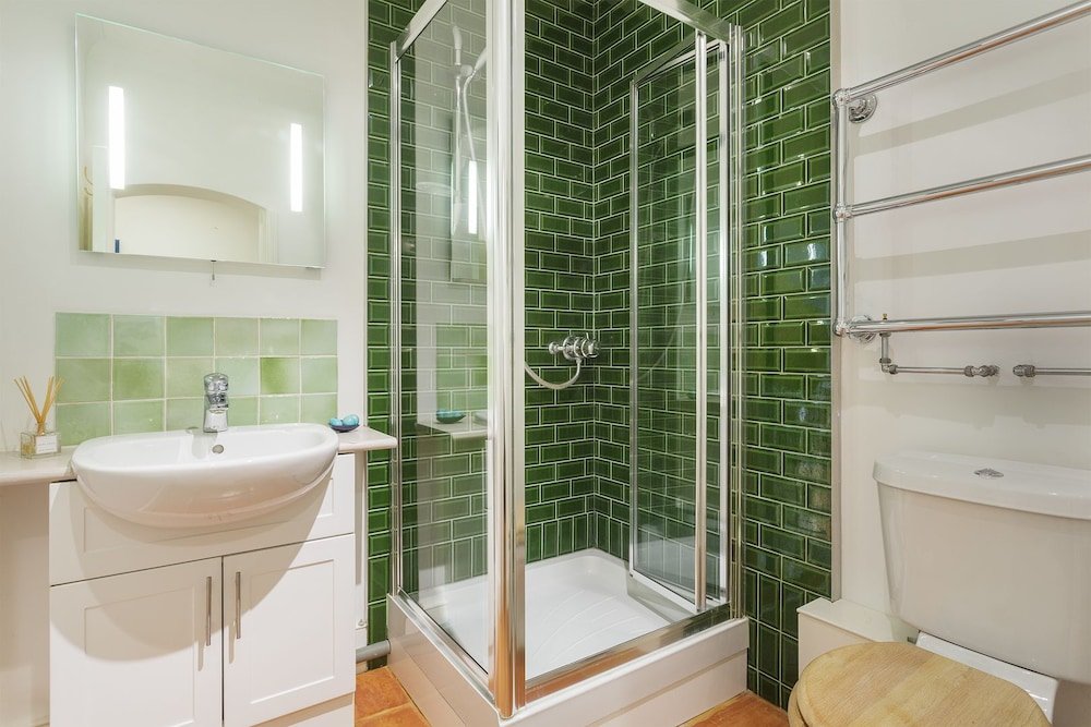 Фото Presidential Apartments - Kensington