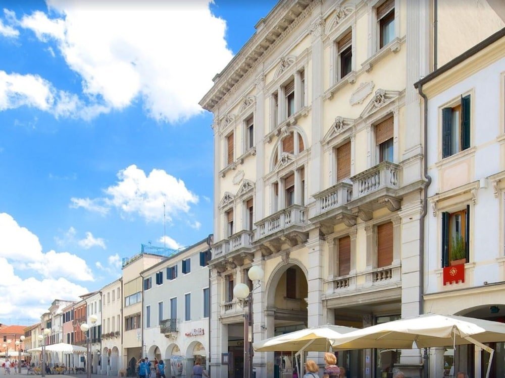 Фото Venice Popular Apartment