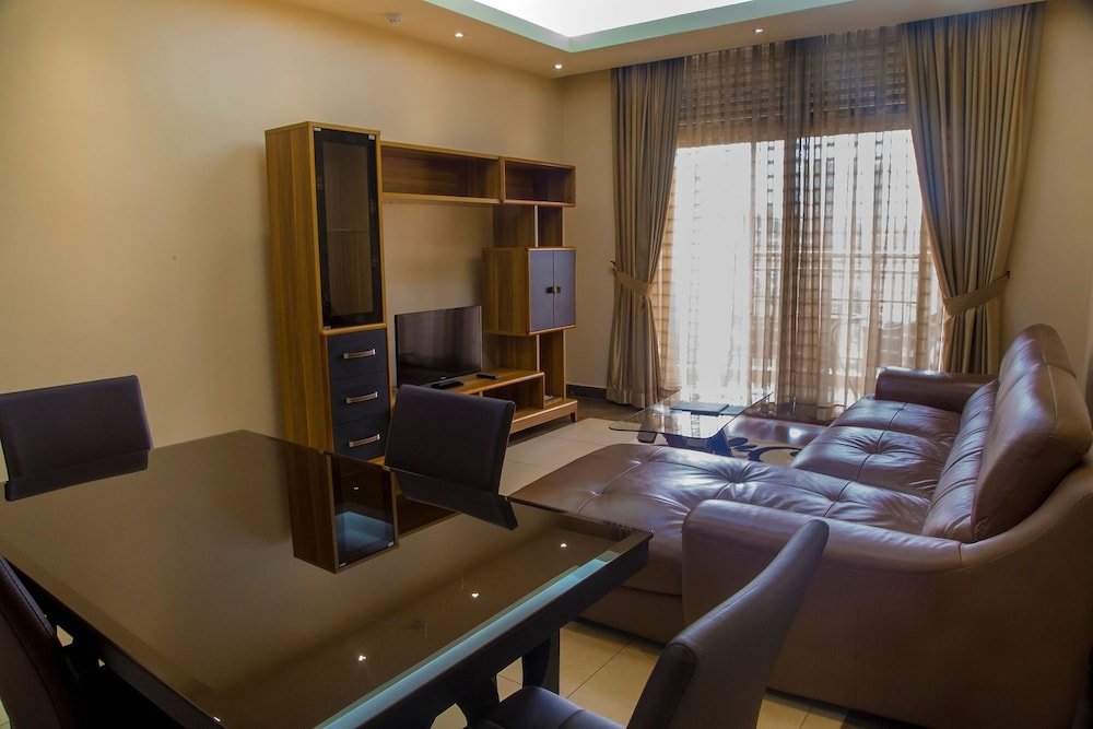 Фото Rohi Apartment Hotel