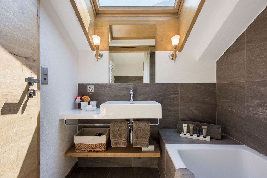 Фото Hotel Chesa Valese