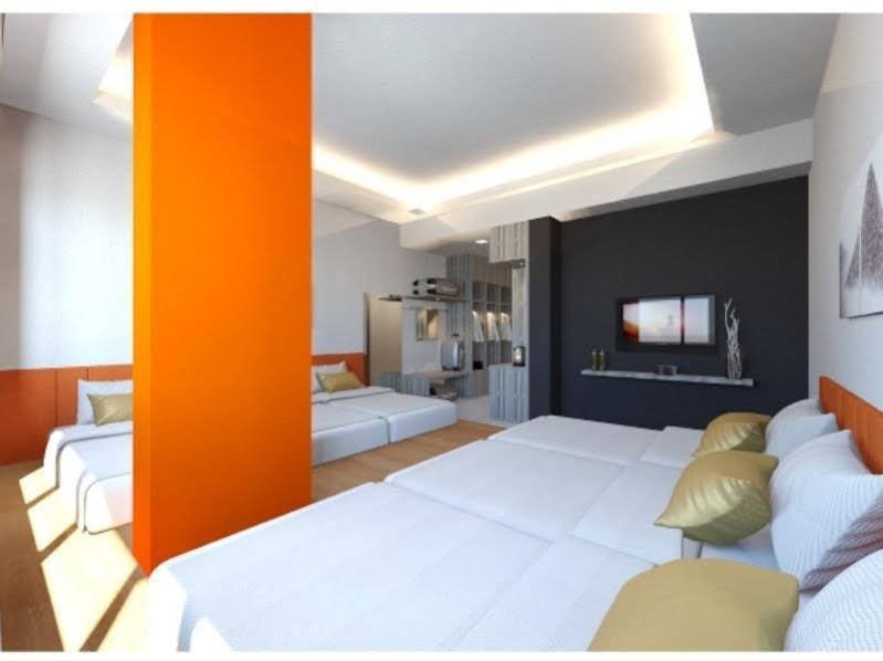 Фото Holiday Inn Express & Suites Johor Bahru