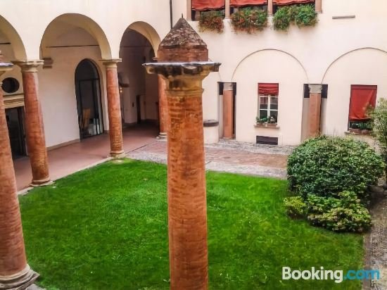 Фото Tl Appartamenti Fantuzzi