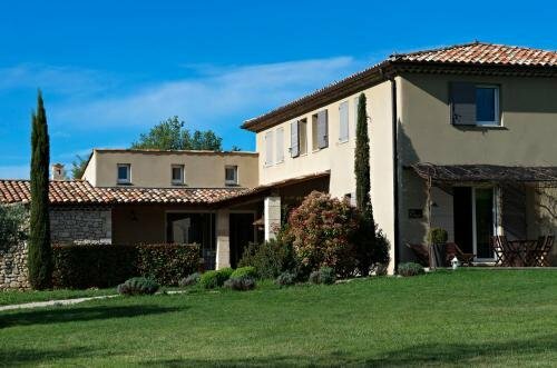 Гостиница Le Mas Du Pont Roman в Форкалькье