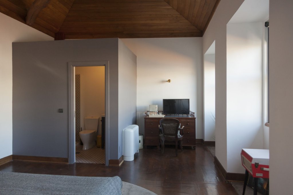 Фото The House of Sandeman Hostel & Suites