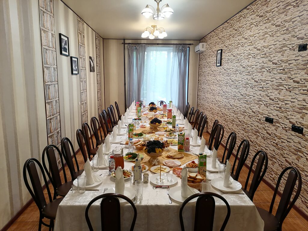 Поминальное кафе