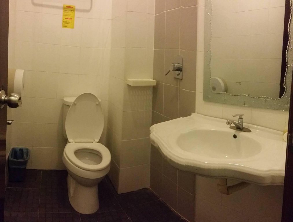 Фото Paragon City Hotel