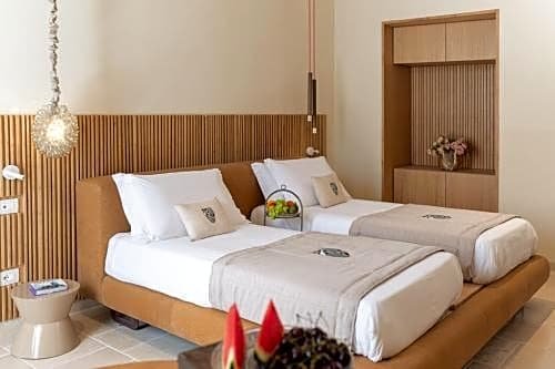 Фото Pollicastro Boutique Hotel