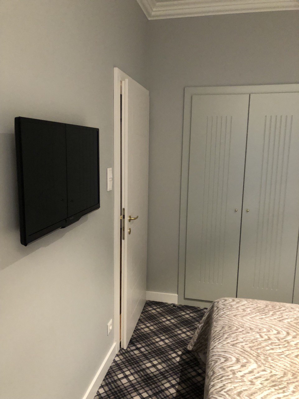 Фото Mamaison Residence Izabella Budapest