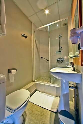 Фото Hôtel Le Lion D'Or