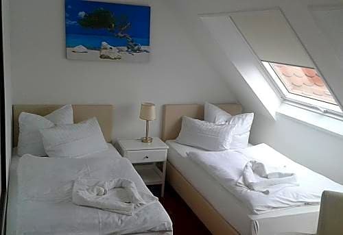 Фото Hotel Alt-Connewitz