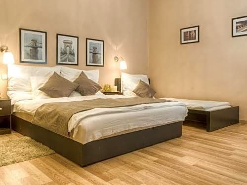 Фото Budapest Ville Bed & Breakfast