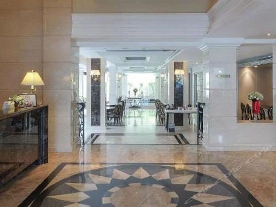 Фото Gulliver's Tavern Hotel