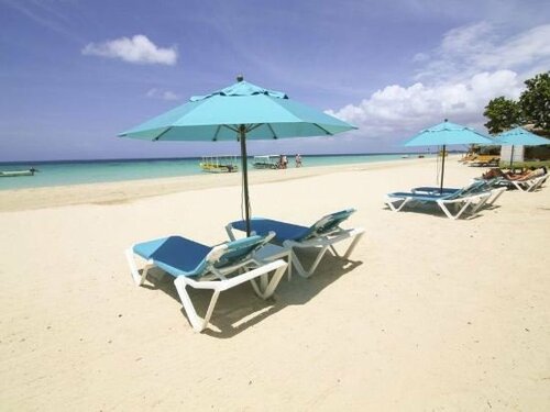 Гостиница Zanzi Beach Resort