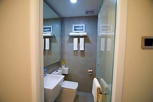 Фото Verse Luxe Hotel Wahid Hasyim