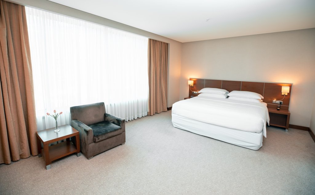 Фото Fly Inn Baku