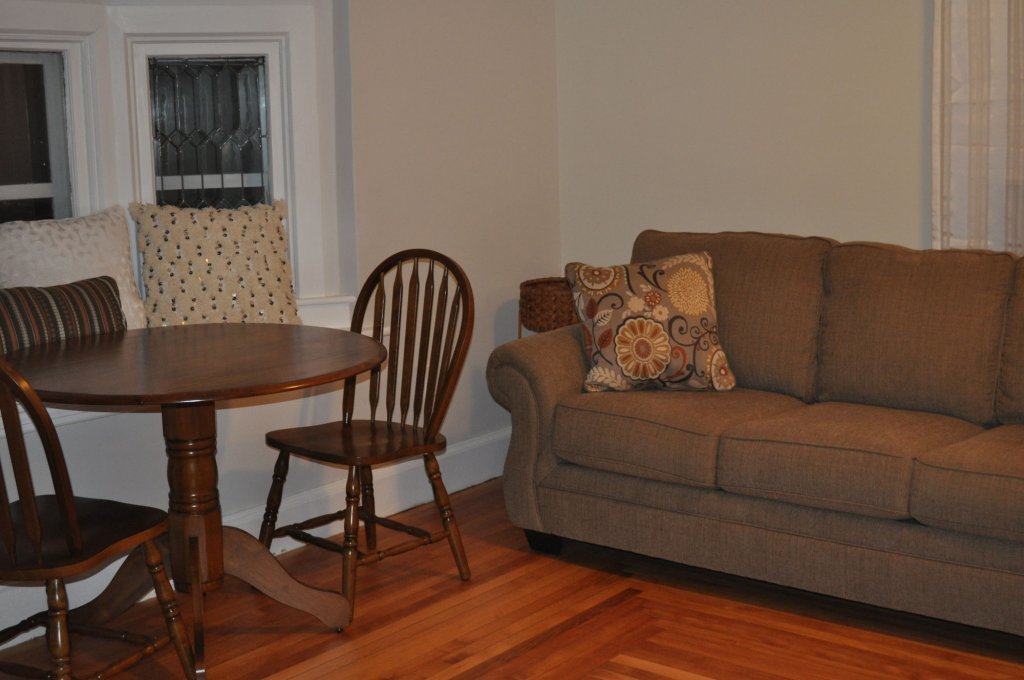 Фото Holman's Heritage Suites