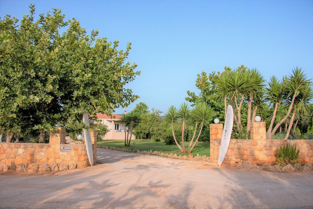 Фото Lagouvardos Apartments