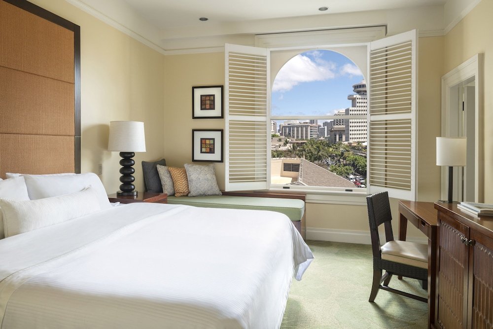Фото Moana Surfrider, A Westin Resort & SPA, Waikiki Beach