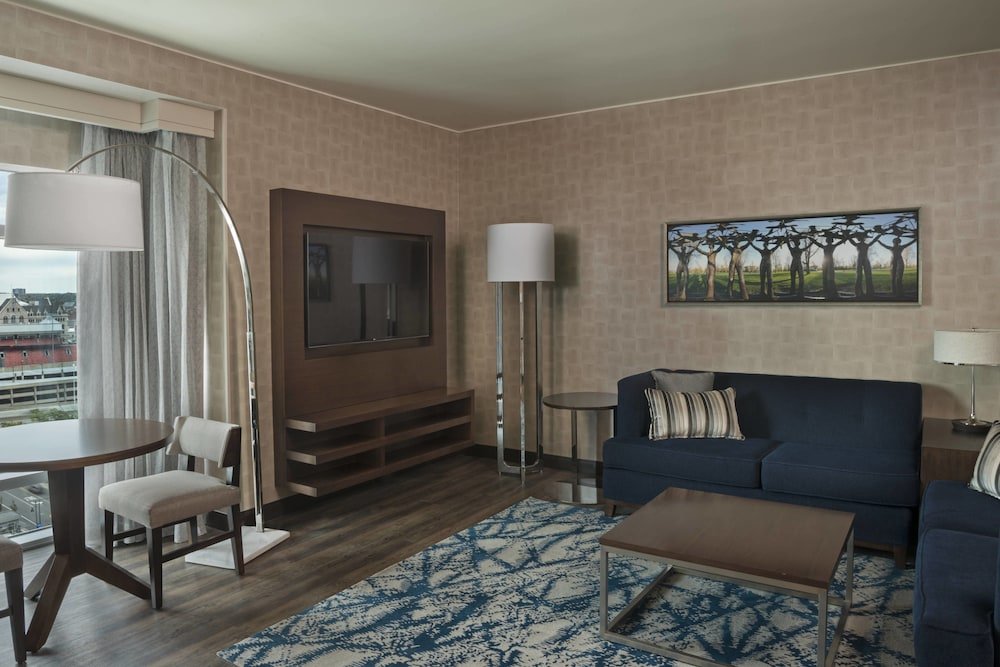 Фото Buffalo Marriott at Lecom Harborcenter
