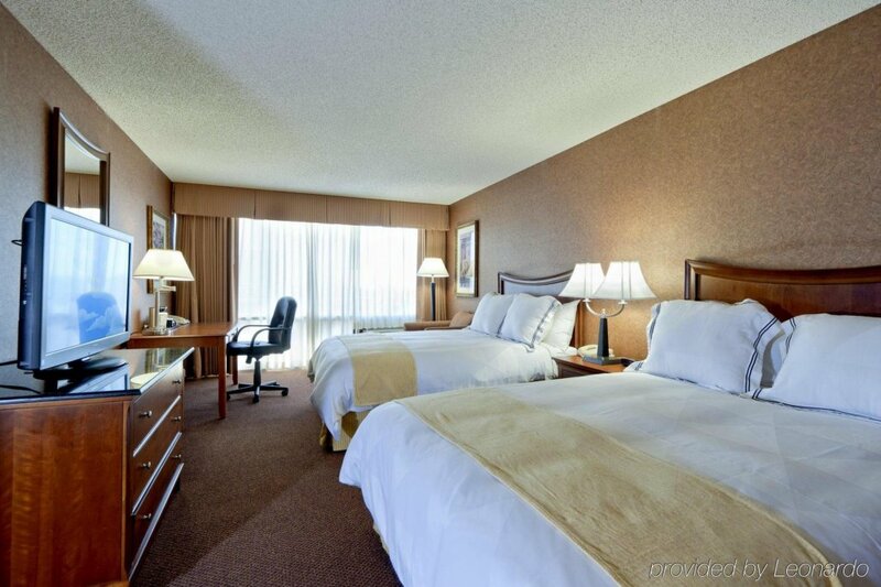 Гостиница Radisson Hotel Dallas Central в Далласе