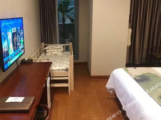 Фото Yitingzhenshe Hotel
