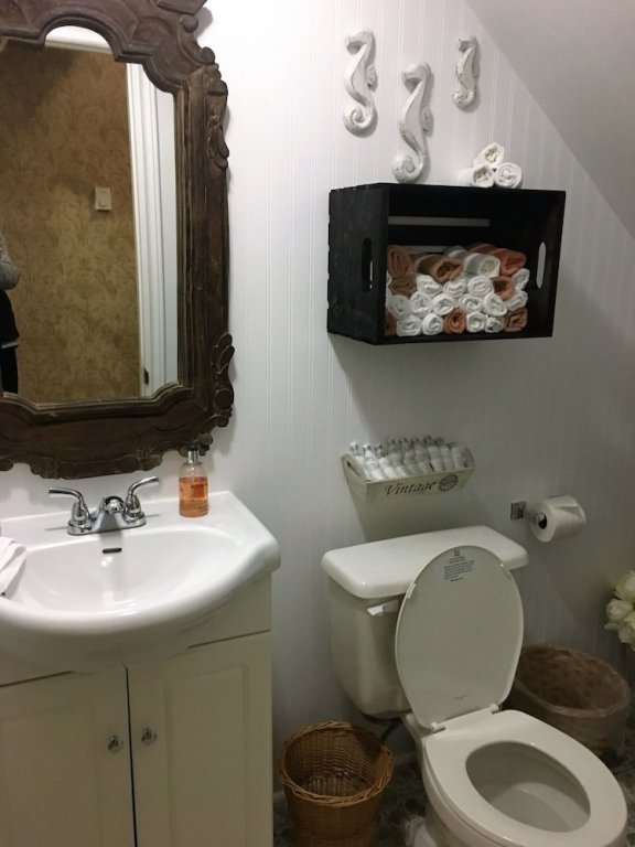 Фото Inn by The Bay