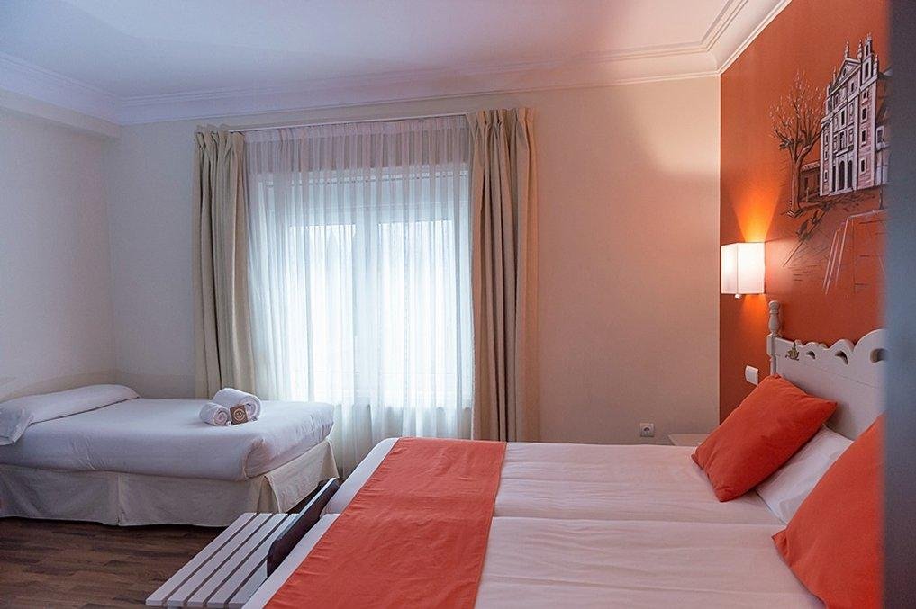 Фото Hotel Palacio de Valderrábanos