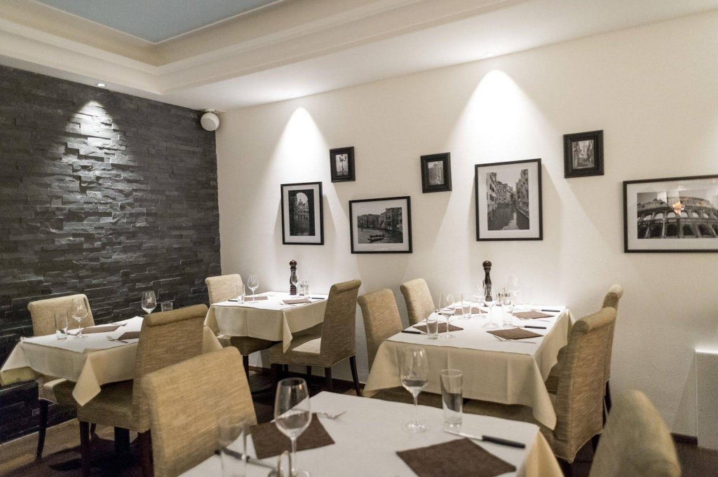 Фото Boutique Hotel Weisses Kreuz