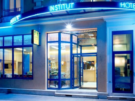 Фото отеля 2