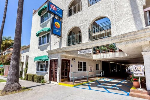 Гостиница Comfort Inn Santa Monica - West Los Angeles в Санта Монике
